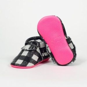 FreshlyPicked Mocs in Punk Princess size 1